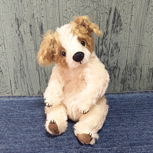 Ty ベージュの犬のぬいぐるみ Ty ベージュの犬のぬいぐるみ