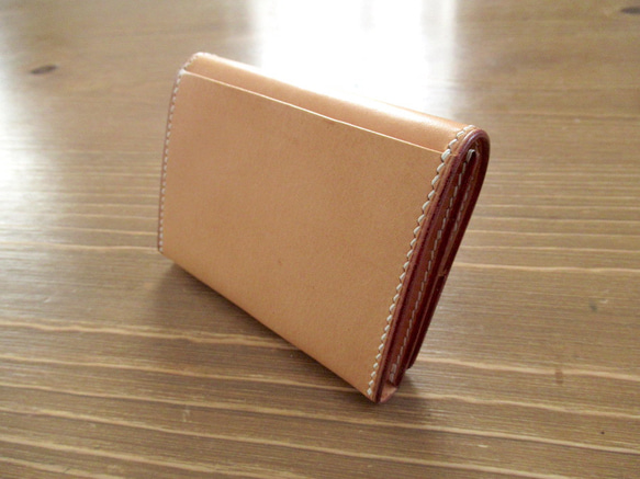 イタリアンレザー コンパクト財布　小さい財布　ミニ財布　手のひらサイズ　革財布　リスシオ　レザー　手縫い　エイジング 7枚目の画像