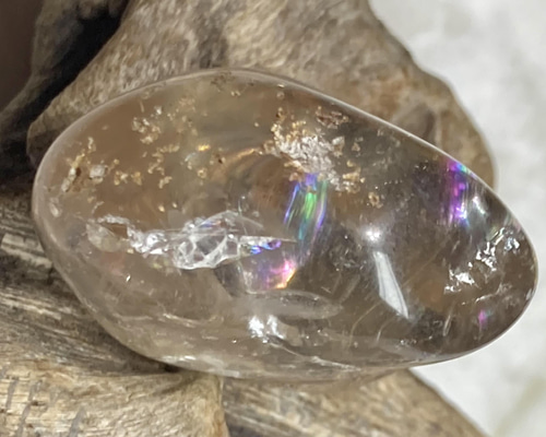 ガーデンクォーツ ⭐️ 虹入り ルチル内包 タンブル 天然石 東洋占星術