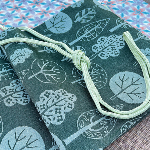 Sale❣️京袋帯 ナチュラルな季節に 木を見て森を見ず 木々と雪花 和 