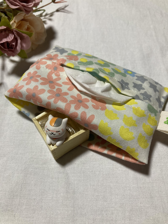 ポケットティッシュカバー（ケース）♡裏ポケット付き♡白・花♡吊り下げ可能♡ハンドメイド 人気・おすすめ｜売れ筋商品・話題商品におすすめ コスパ重視 安心配送 スピーディーにお届け