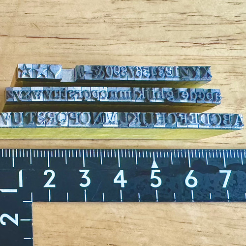 活字 5号 3セット アルファベットと数字、記号各3個 総個数210個