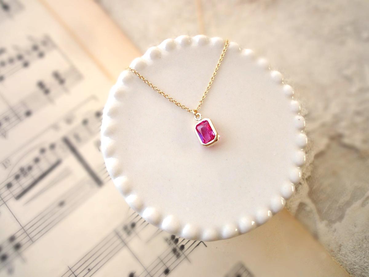 天然石のペンダント■ Emerald Cut 14KGF ■ ピンクサファイア