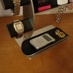 ブラック腕時計2本・キー・携帯電話スタンド 《タバコ、ライター、メガネなども置ける大きな小物トレイ付き》 5枚目の画像