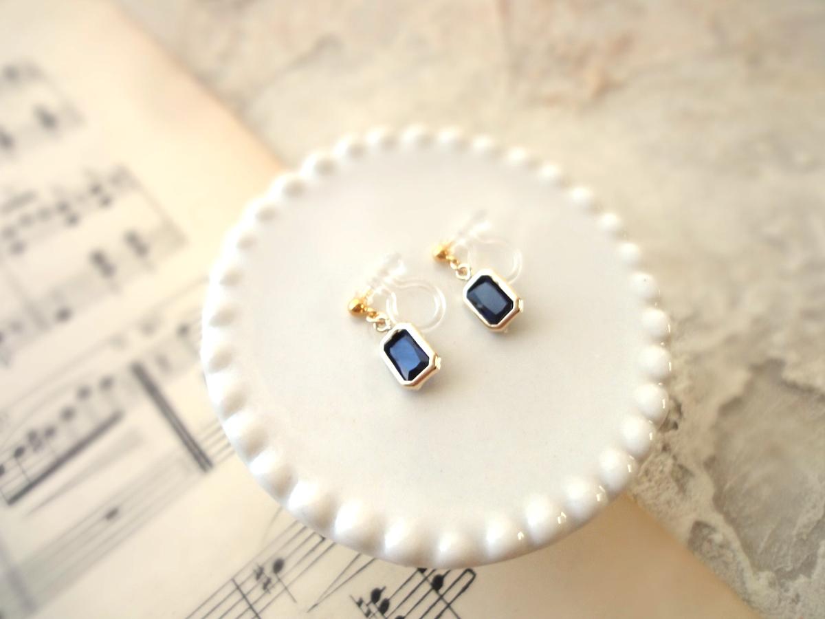 天然石の耳飾り　デザインが選べる■ Emerald Cut 14KGF ■ ダークブルーサファイア