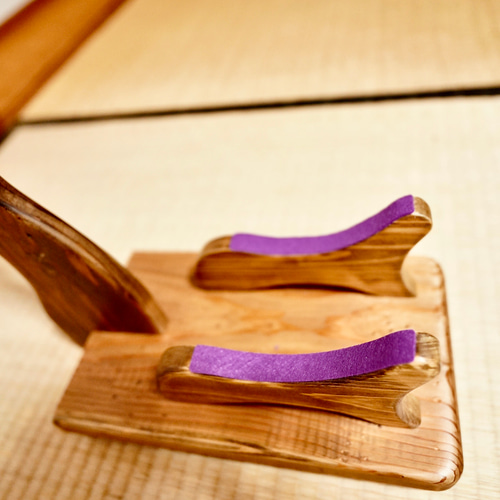 ♪あずきまる　手作り　三味線用スタンド　木製　5丁並び　細棹　津軽　三線♪ ♪あずきまる様専用 手作り 三味線用スタンド 木製 5丁並び 細棹
