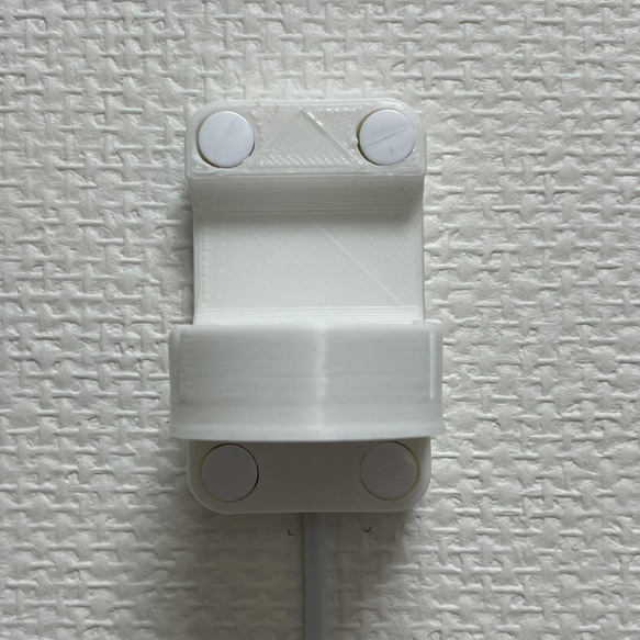 【充電ケーブル固定】ピンが見えない Apple Watch 壁掛け充電スタンド（ループ系バンド対応） 7枚目の画像