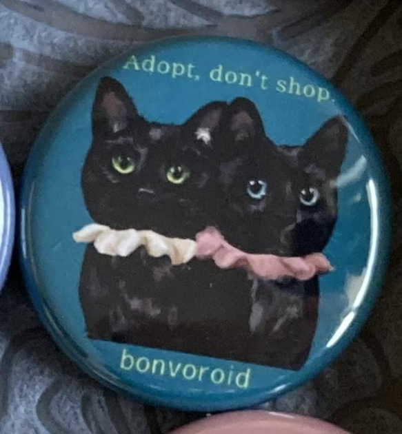 bonvoroidアート『猫のミニミニ缶バッジ』2個セット 5枚目の画像