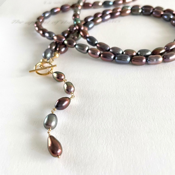 淡水真珠 くすみカラー ライス型パールのロングネックレス  ジェンダーレス 10枚目の画像