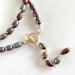 淡水真珠 くすみカラー ライス型パールのロングネックレス  ジェンダーレス 11枚目の画像
