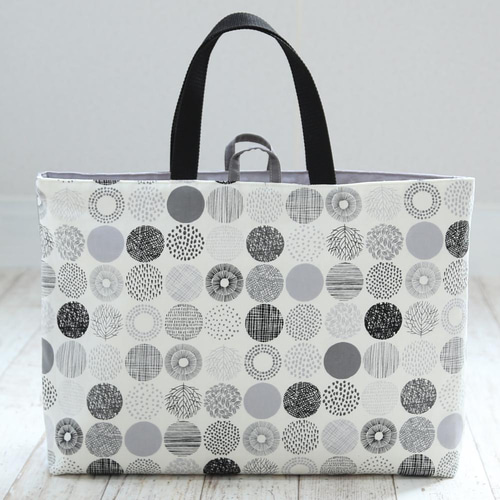 リバーシブル マチ付きレッスンバッグ 北欧シンプルライン 手提げ