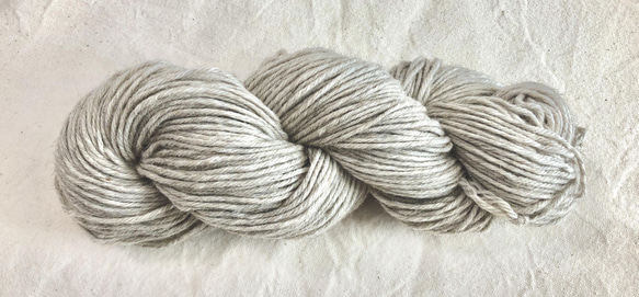 ニュージーランドポッサム＆メリノ並太DK 100gかせ 単色ナチュラル