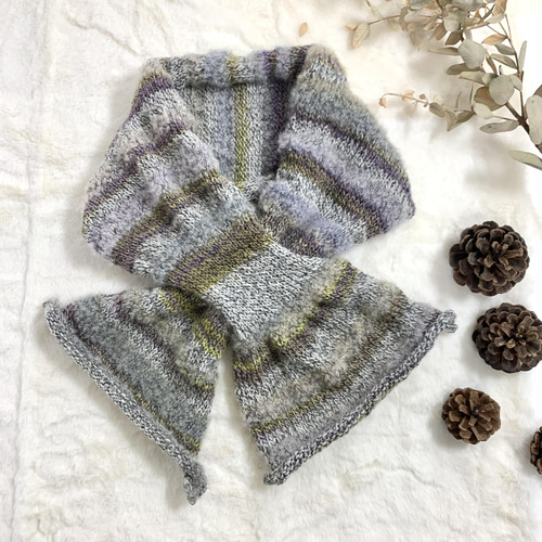 ファンシーヤーンの差し込み型マフラー 手編み 段染め マフラー KAZUMI