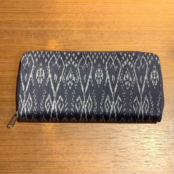 母の日　シルク財布　財布　軽い財布　誕生日　　絣　着物　ソウタカンボジアシルク 2枚目の画像
