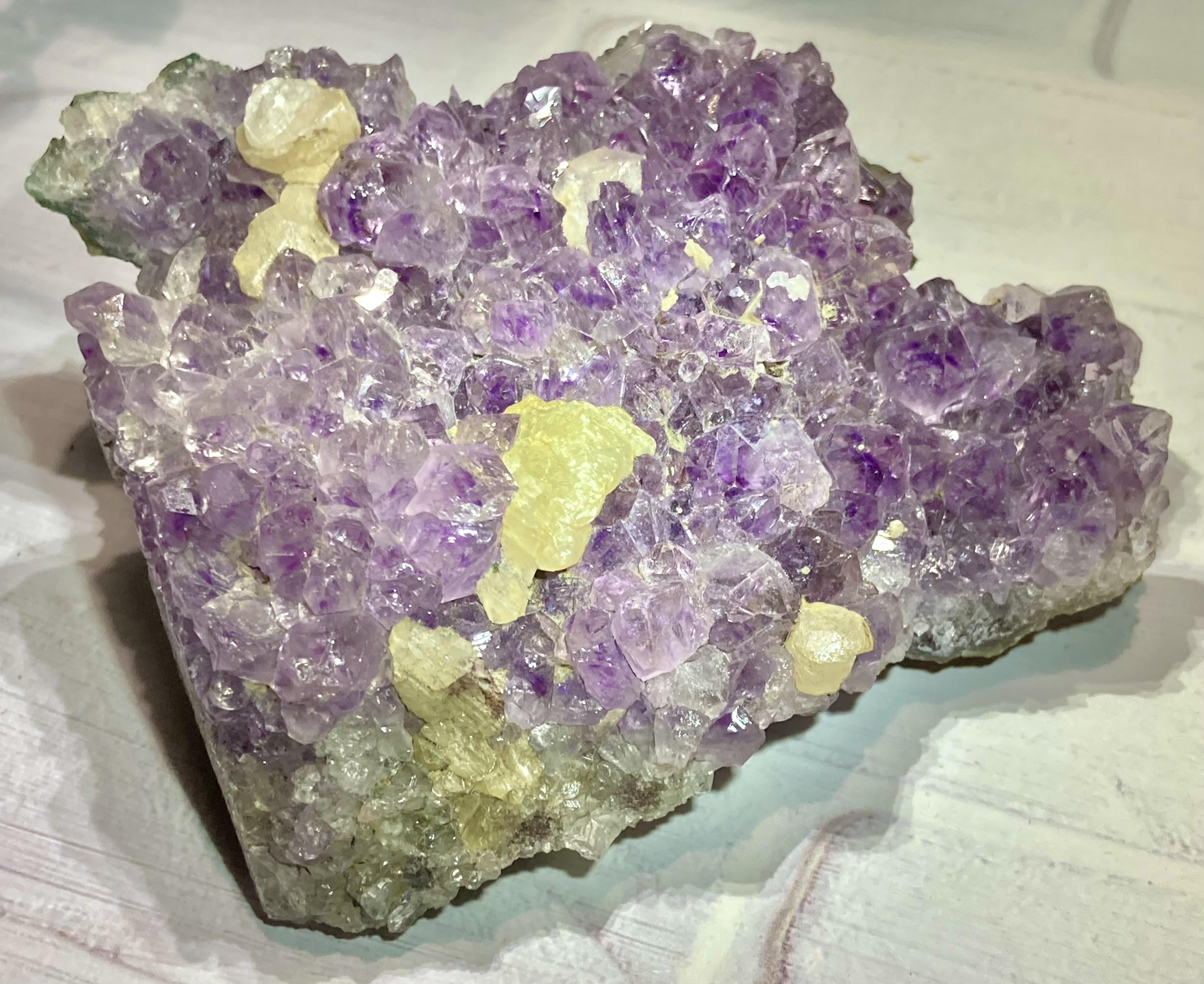 カルサイト共生【愛の守護石♡】レインボー　アメジスト　クラスター