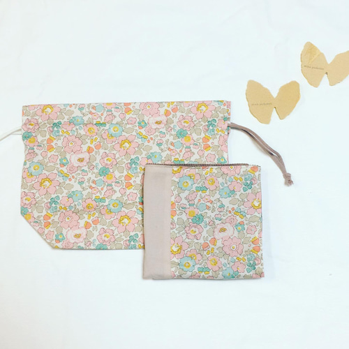 シンプルでかわいいリバティで作った大人のお弁当袋のセット