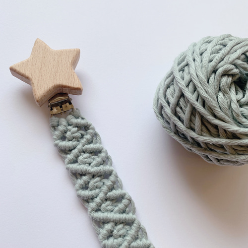 マクラメおしゃぶりホルダー おもちゃホルダー 歯固めホルダー