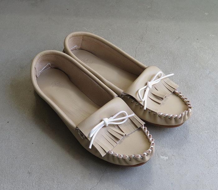 年中使える！大人のきれいめ本革モカシンシューズ／ベージュ