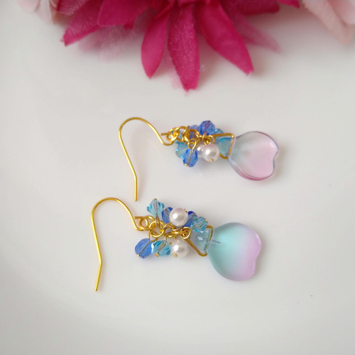 ヴィトライユ花びらのピアス＆イヤリング ピアス（フック・チェーン 