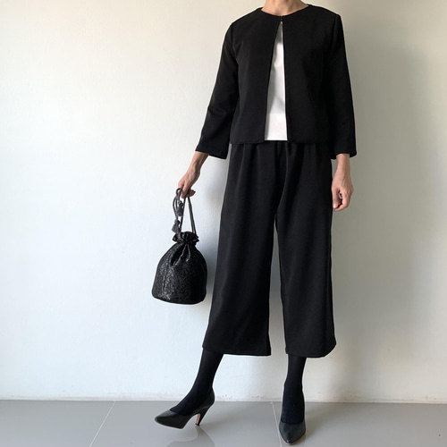 フォーマルパンツセットアップ♡結婚式♡卒入学式♡BLACK♡Lサイズ試着のみ美品 パンツはゆったり1号スーツ ゆったりパンツとジャケット 入学式