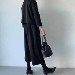 フォーマルなのに不思議なぐらい着心地抜群。ゆったりパンツとジャケット セットアップ 7枚目の画像