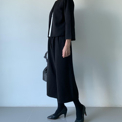 フォーマルなのに不思議なぐらい着心地抜群。ゆったりパンツとジャケット セットアップ 5枚目の画像