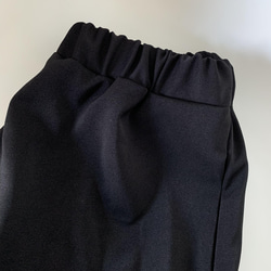 フォーマルなのに不思議なぐらい着心地抜群。ゆったりパンツとジャケット セットアップ 10枚目の画像