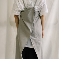 長款圍裙，十字設計，白色及其他顏色。共有9種顏色可選。 ◇預計2026年5月中旬出貨◇ 第9張的照片