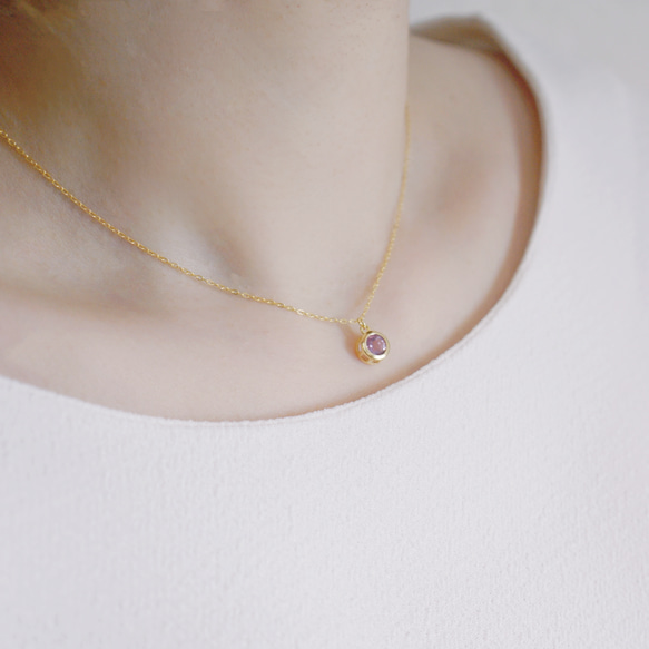 生日石「紫水晶」二月生日石 K18 金色飾面天然石項鍊 第3張的照片