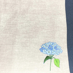 リネン手刺繍ハンカチ「紫陽花」30cm×30cm 3枚目の画像