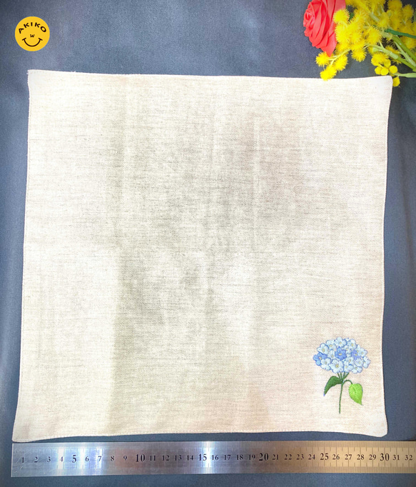 リネン手刺繍ハンカチ「紫陽花」30cm×30cm 6枚目の画像