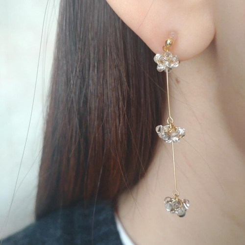 フラーレン ピンクオパール 2mm チェコビーズフラワー ピアス