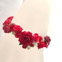 薔薇ブーケと天然石のローズガーデン編み込みブレス☆赤系 3枚目の画像