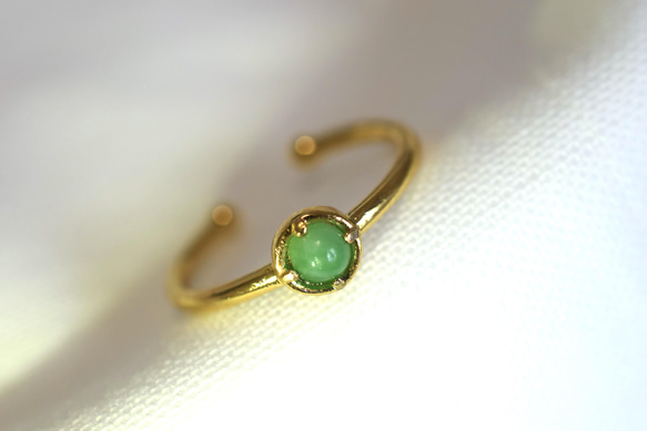 D179 ミャンマー産 天然 緑 A貨 本翡翠 硬玉 シンプル リング 指輪 フリーサイズ 銅 アレルギー対応 2枚目の画像