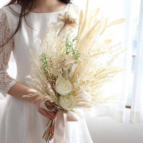 ドライフラワー風クラッチブーケ フォトウェディング 前撮り  