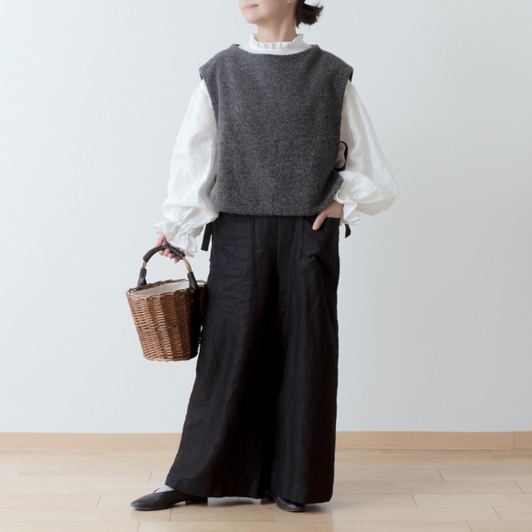 タックフリル衿が上品＊セレモニーにも＊バックくるみ釦ギャザースリーブリネンブラウス/オフホワイト なし