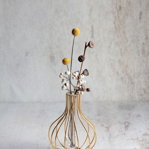 ドライフラワー付き】コロンと丸いゴールドワイヤーフラワーベースの