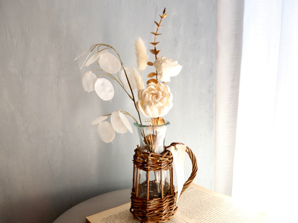 リニューアル✨【ソラフラワーと造花のブーケ付き】編み込み花器付き 7枚目の画像