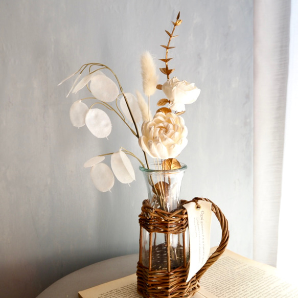 リニューアル✨【ソラフラワーと造花のブーケ付き】編み込み花器付き 8枚目の画像