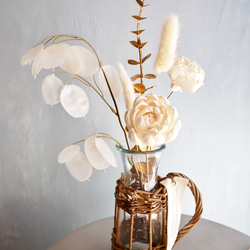 リニューアル✨【ソラフラワーと造花のブーケ付き】編み込み花器付き 6枚目の画像