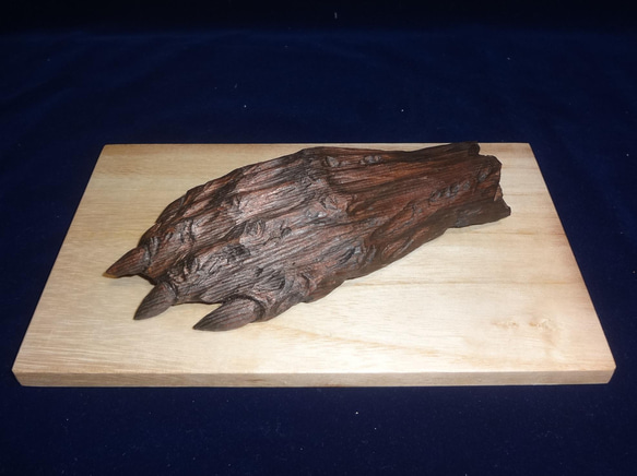 木彫刻 アート 『 河童の手のミイラ 』 芸術 アート ハンドメイド 松 手彫り 彫刻 2枚目の画像