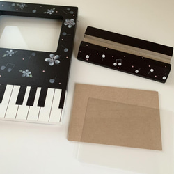 鍵盤模様のフォトフレーム　【Ｌ版サイズ対応】木製　　トールペイント 5枚目の画像