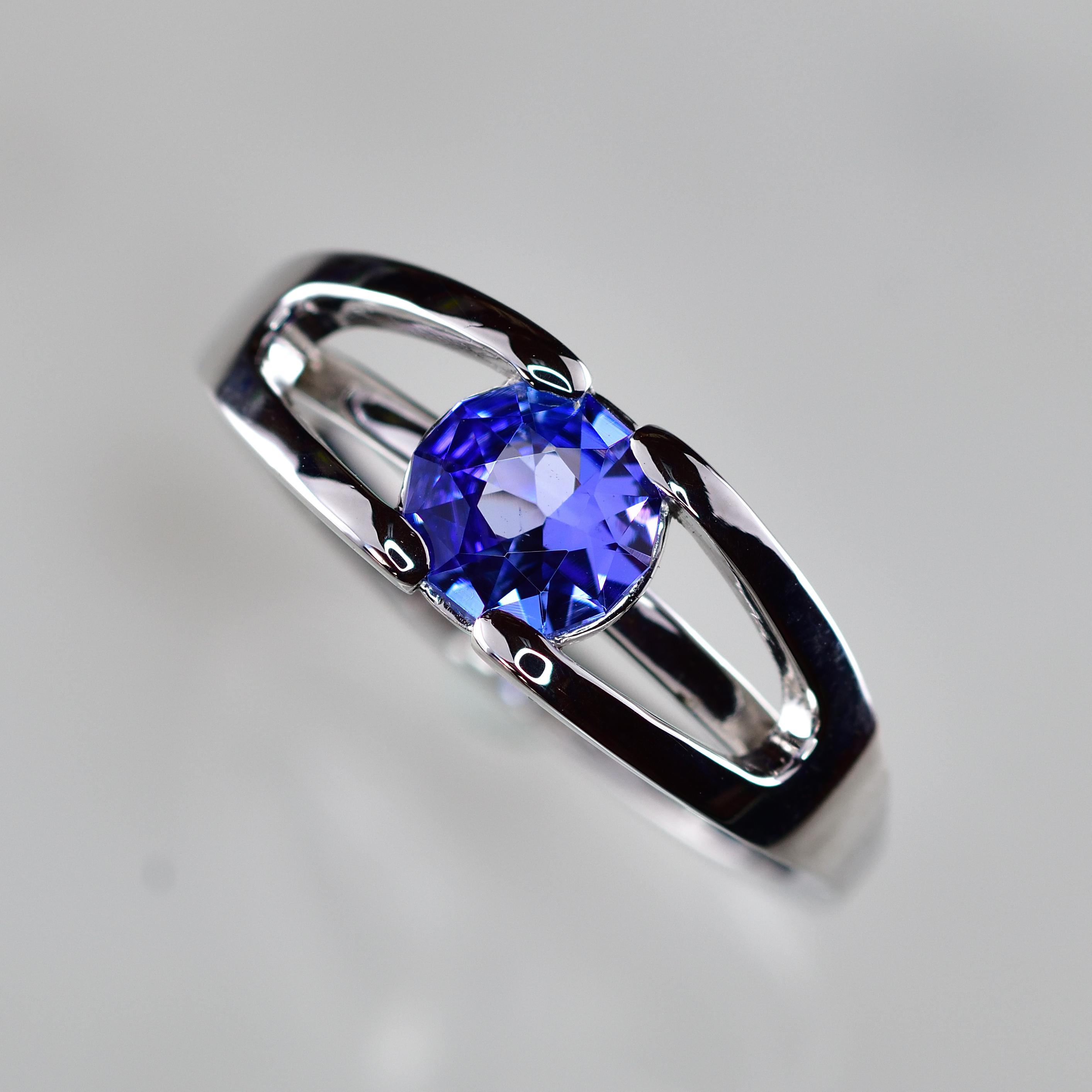 まゆみ様専用　お手持ちのルース　リング製作　シルバ―９２５