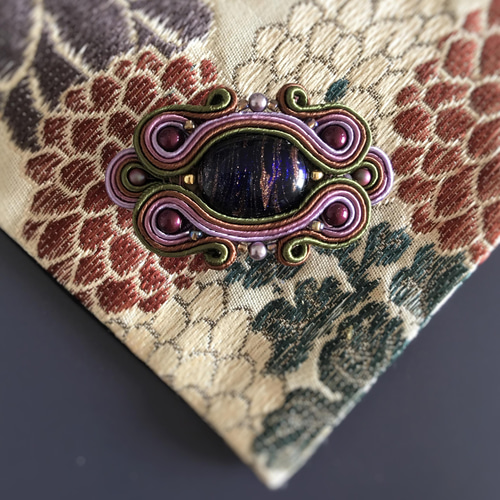 ソウタシエ 帯留め（華） 帯留め única soutache（ウニカ） 通販