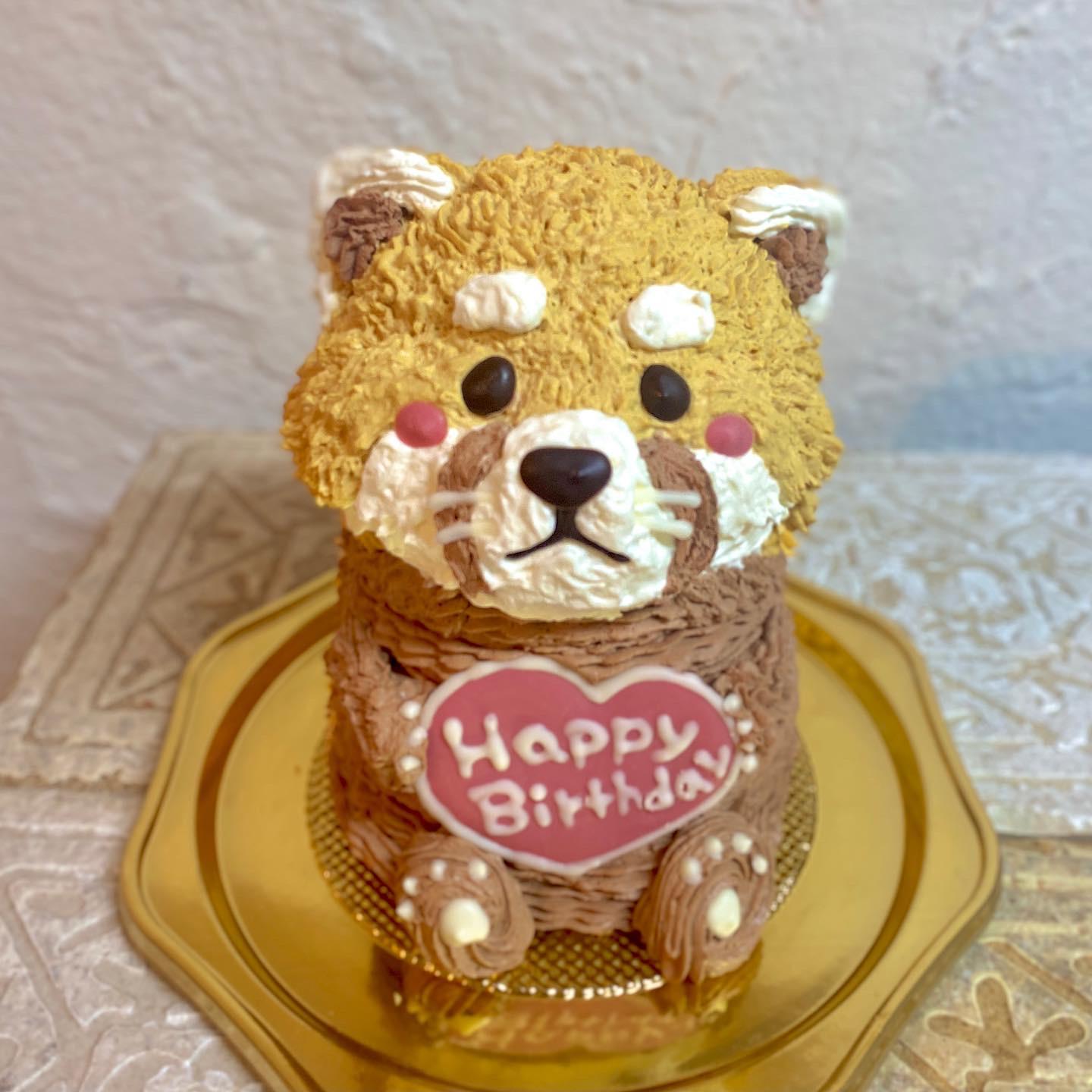 レッサーパンダの立体ケーキ　誕生日　記念日　動物ケーキ　[ご希望のお受取り日・時間帯をご指定下さい]