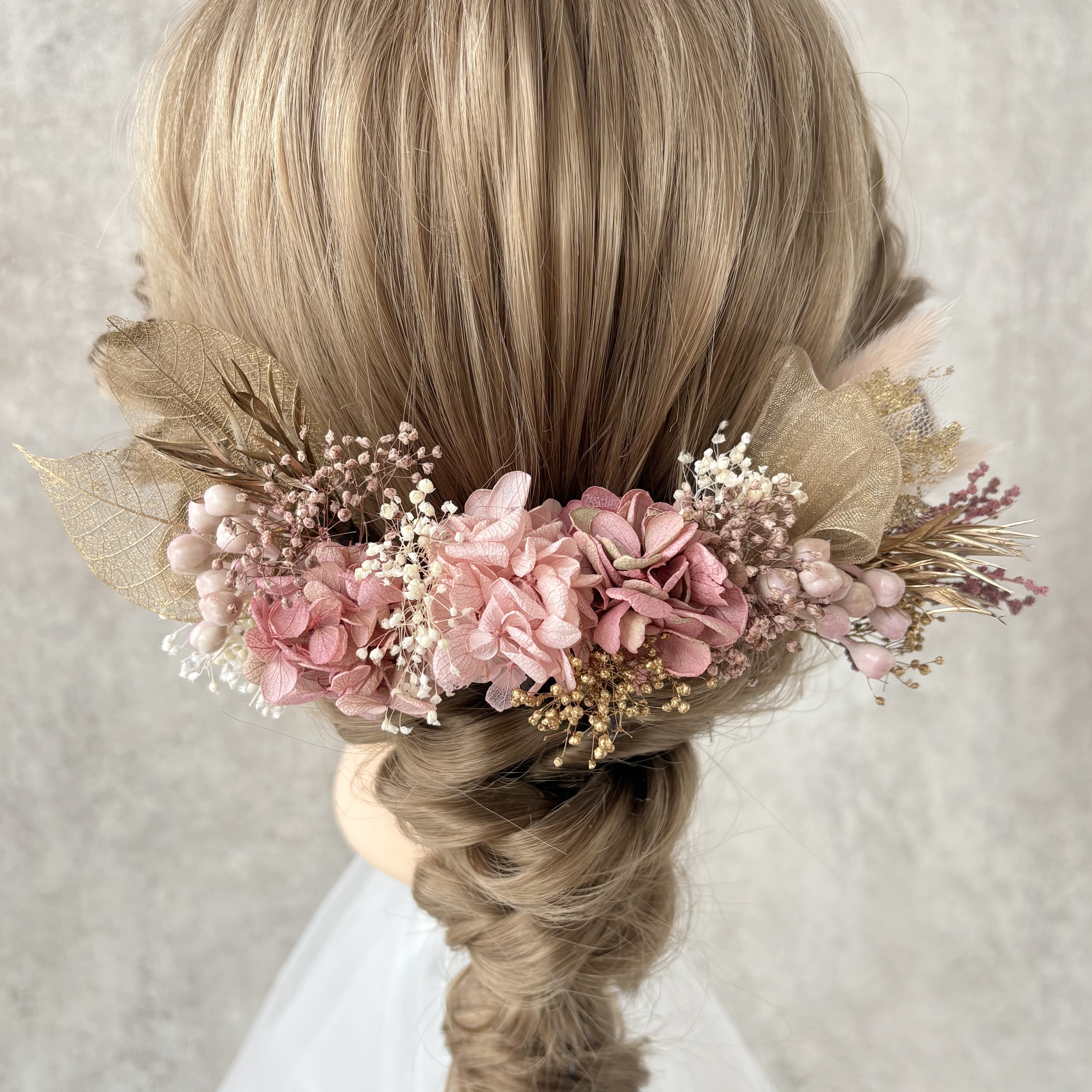 【mauve】くすみピンク×ゴールド　お花の髪飾り　ドライフラワー　結婚式　成人式　卒業式