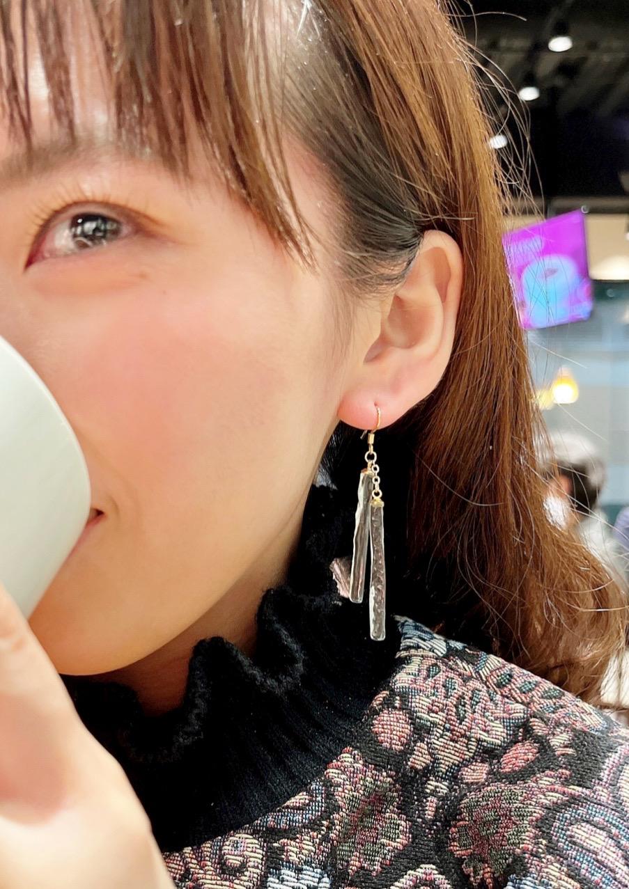 ウォータードロップガラスピアス