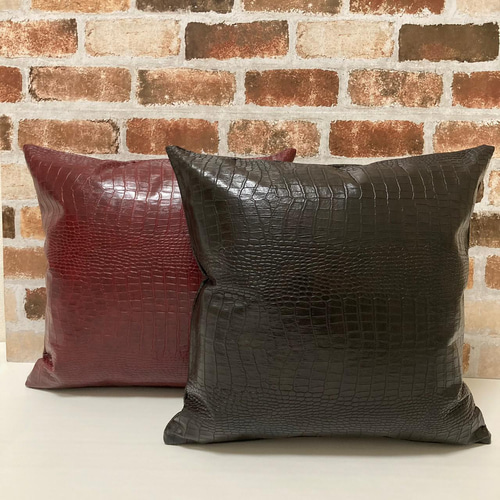 ラスト1] トルコ製 クロコ調 合皮レザー ボルドー クッション