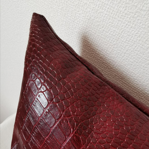 ラスト1] トルコ製 クロコ調 合皮レザー ボルドー クッションカバー