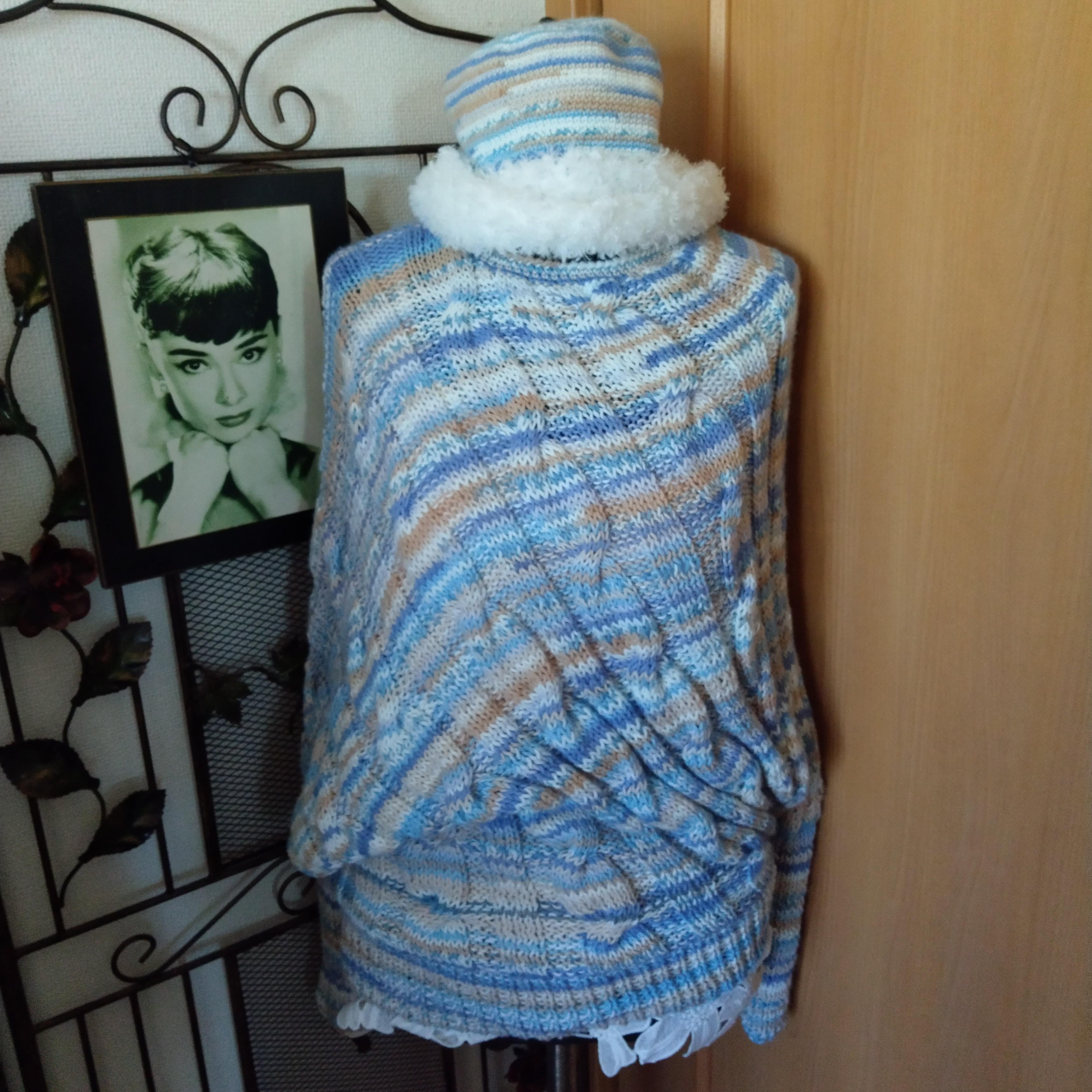 帽子付き模様編み菱形ニット